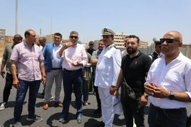 قبل الافتتاح العالمي المنتظر.. محافظ الجيزة يستعرض منطقة المتحف المصري الكبير. قبل الافتتاح العالمي المنتظر.. محافظ الجيزة يستعرض منطقة المتحف المصري الكبير.