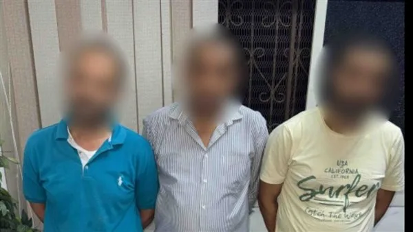 اعتقال 3 أفراد في القاهرة بتهمة احتجاز فني كهرباء وإجباره على توقيع شيكات ضمان. اعتقال 3 أفراد في القاهرة بتهمة احتجاز فني كهرباء وإجباره على توقيع شيكات ضمان.