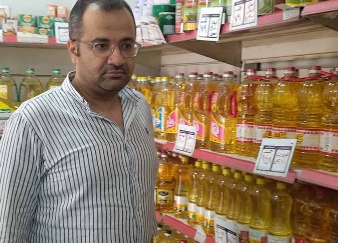 إحباط محاولة تهريب دقيق مدعم وتسجيل 32 محضرًا لخرق القوانين التموينية في الإسكندرية (صور) إحباط محاولة تهريب دقيق مدعم وتسجيل 32 محضرًا لخرق القوانين التموينية في الإسكندرية (صور)