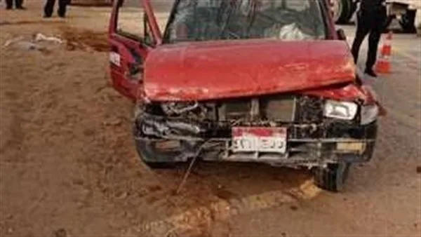 إصابة 20 عاملاً بسبب انقلاب سيارة نقل في الصحراء بالمنيا إصابة 20 عاملاً بسبب انقلاب سيارة نقل في الصحراء بالمنيا