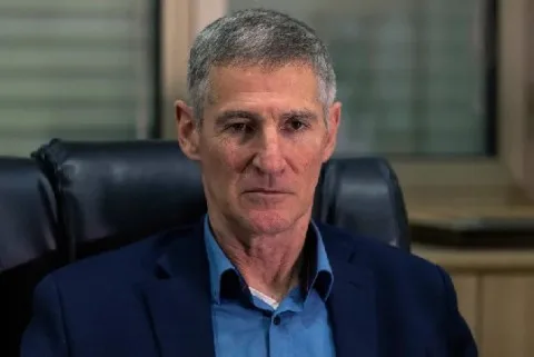 زعيم إسرائيلي معارض: شعار نتنياهو حول النصر الكامل “غير صحيح” واحتلال غزة يُهدد أمن إسرائيل ويعرض الرهائن والجنود للخطر زعيم إسرائيلي معارض: شعار نتنياهو حول النصر الكامل “غير صحيح” واحتلال غزة يُهدد أمن إسرائيل ويعرض الرهائن والجنود للخطر