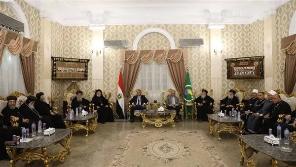 بمناسبة عيد الأضحى، محافظ المنيا يرحب بالمعايدين في مقر المحافظة. بمناسبة عيد الأضحى، محافظ المنيا يرحب بالمعايدين في مقر المحافظة.