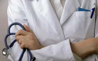 طبيب يحقق ثروة من خلال الاحتيال على المرضى: 13 عقاراً فاخراً وطائرة خاصة وسيارة مازيراتي. طبيب يحقق ثروة من خلال الاحتيال على المرضى: 13 عقاراً فاخراً وطائرة خاصة وسيارة مازيراتي.