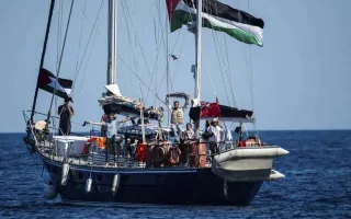 إسرائيل توجه الجيش لعرقلة وصول سفينة أسطول الحرية إلى غزة إسرائيل توجه الجيش لعرقلة وصول سفينة أسطول الحرية إلى غزة