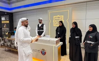 حجاج الإمارات يكملون فريضة الحج ويبدأون العودة إلى الوطن