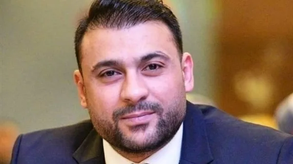 الغنيمي يُعلن تسمية ملعب السنتر في سموحة باسم الراحل أدهم صالح الغنيمي يُعلن تسمية ملعب السنتر في سموحة باسم الراحل أدهم صالح