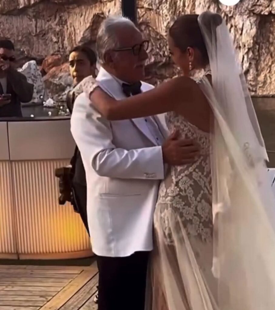 صور حفل الزفاف الثاني لـ أمينة خليل وأحمد زعتر في اليونان| شاهد