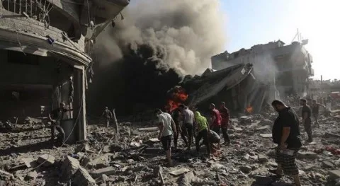 المجازر تتواصل: 69 قتيلاً، بينهم نساء وأطفال، نتيجة القصف الإسرائيلي وإطلاق النار في مناطق مختلفة من قطاع غزة. المجازر تتواصل: 69 قتيلاً، بينهم نساء وأطفال، نتيجة القصف الإسرائيلي وإطلاق النار في مناطق مختلفة من قطاع غزة.