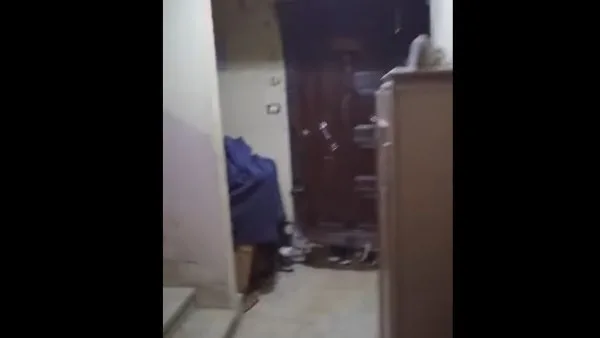 رمي الأحذية أمام باب منزلها: امرأة تتهم جيرانها بالت harassment في العباسية رمي الأحذية أمام باب منزلها: امرأة تتهم جيرانها بالت harassment في العباسية