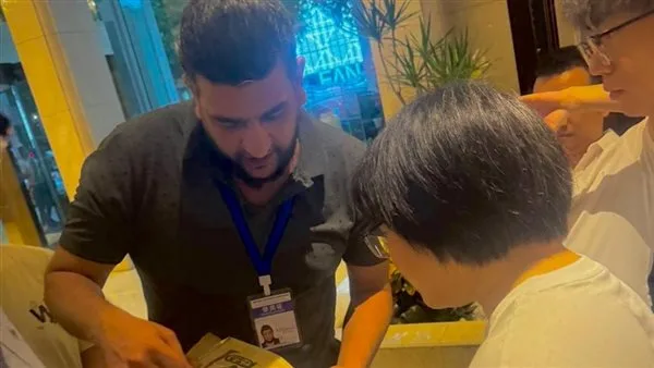 وفد “الوعي” في بكين يلتقي مديرة مركز التعاون الصيني للمناطق الاقتصادية الخاصة بـ “بريكس”