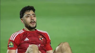 حسين الشحات يودع أكرم توفيق بعد مغادرته النادي الأهلي حسين الشحات يودع أكرم توفيق بعد مغادرته النادي الأهلي