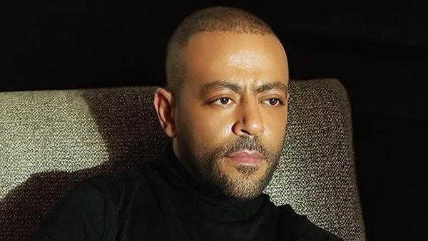 تامر عاشور: التلحين يتطلب الصبر، والغناء أسقطني في عالم آخر (فيديو) تامر عاشور: التلحين يتطلب الصبر، والغناء أسقطني في عالم آخر (فيديو)
