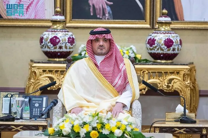 عبدالعزيز بن سعود: تحقيق نجاح موسم الحج بدون حوادث أو تفشيات مرضية عبدالعزيز بن سعود: تحقيق نجاح موسم الحج بدون حوادث أو تفشيات مرضية