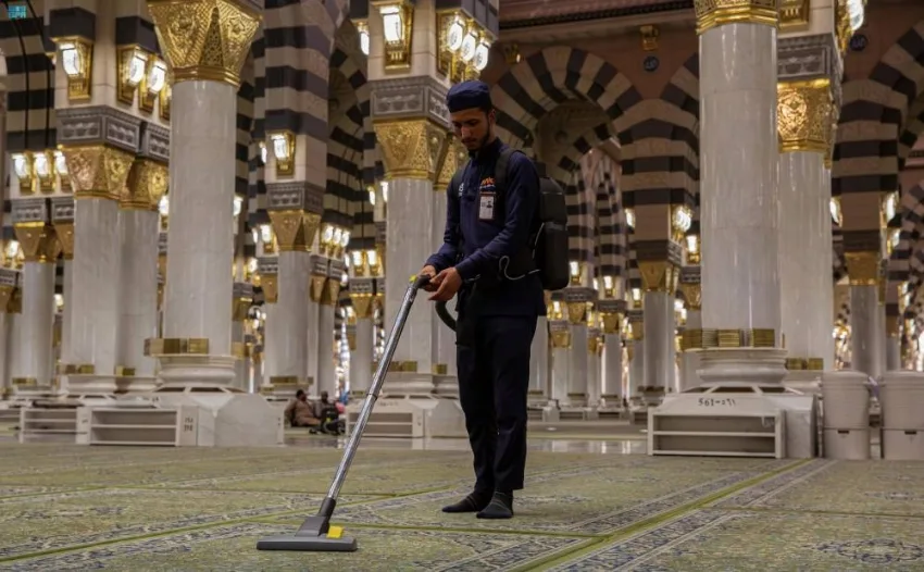 تيسير تنقل الزوار وزيارة الروضة في المسجد النبوي