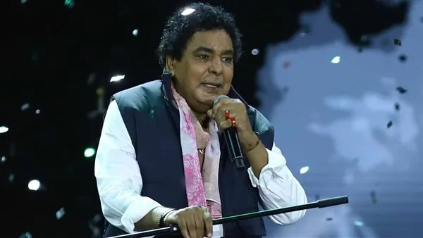 محمد منير يستعد لإصدار ألبومه الجديد من خلال تعاون فريد مع أبرز الشعراء. محمد منير يستعد لإصدار ألبومه الجديد من خلال تعاون فريد مع أبرز الشعراء.