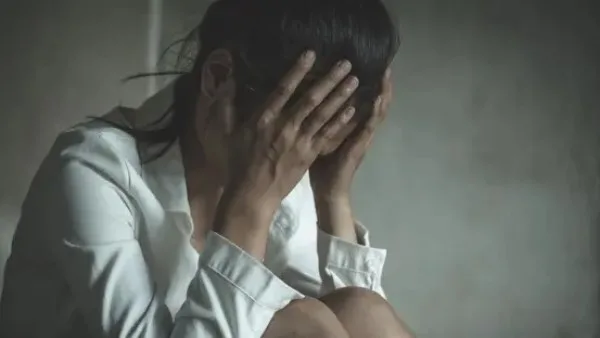 سارة: زوجي يريد طلاقي لأجل زواج عرفي، والسبب صادم! سارة: زوجي يريد طلاقي لأجل زواج عرفي، والسبب صادم!
