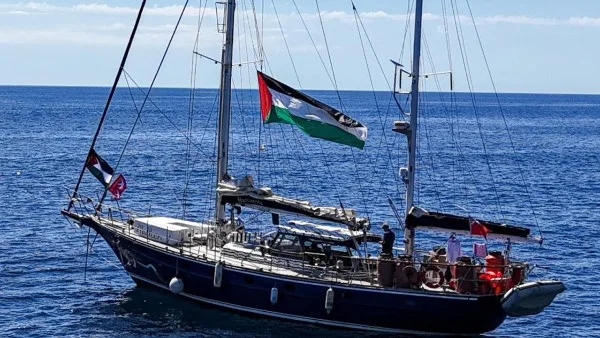 إسرائيل: نقل نشطاء سفينة “مادلين” إلى مطار بن جوريون لإعادتهم إلى بلادهم