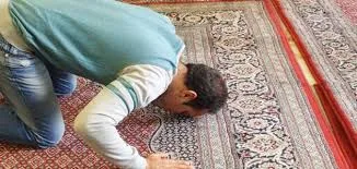 هل يؤثر الحج على الصلاة الفائتة؟.. دار الإفتاء تنبه إلى خطر جسيم