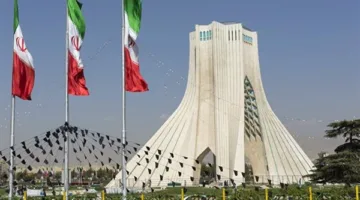 إيران تُعلن: الجولة التالية من المفاوضات النووية مع الولايات المتحدة ستُجرى يوم الأحد القادم في عمان.