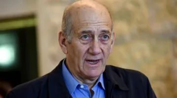 إيهود أولمرت: ينبغي على ترامب أن يطلب من نتنياهو «التوقف».. وحرب غزة تُعتبر جريمة فردية.