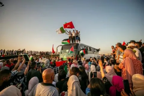 انطلاق قافلة الصمود المغاربية من تونس إلى ليبيا انطلاق قافلة الصمود المغاربية من تونس إلى ليبيا