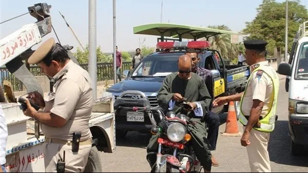 تسجيل 483 مخالفة بسبب عدم استخدام “الخوذة” في غضون 24 ساعة تسجيل 483 مخالفة بسبب عدم استخدام “الخوذة” في غضون 24 ساعة