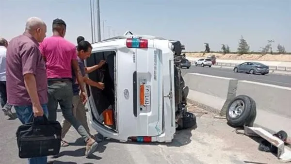 ميكروباص يتعرض لحادث ويؤدي لإصابة 16 راكبًا بالقرب من مطار سفنكس في أكتوبر ميكروباص يتعرض لحادث ويؤدي لإصابة 16 راكبًا بالقرب من مطار سفنكس في أكتوبر