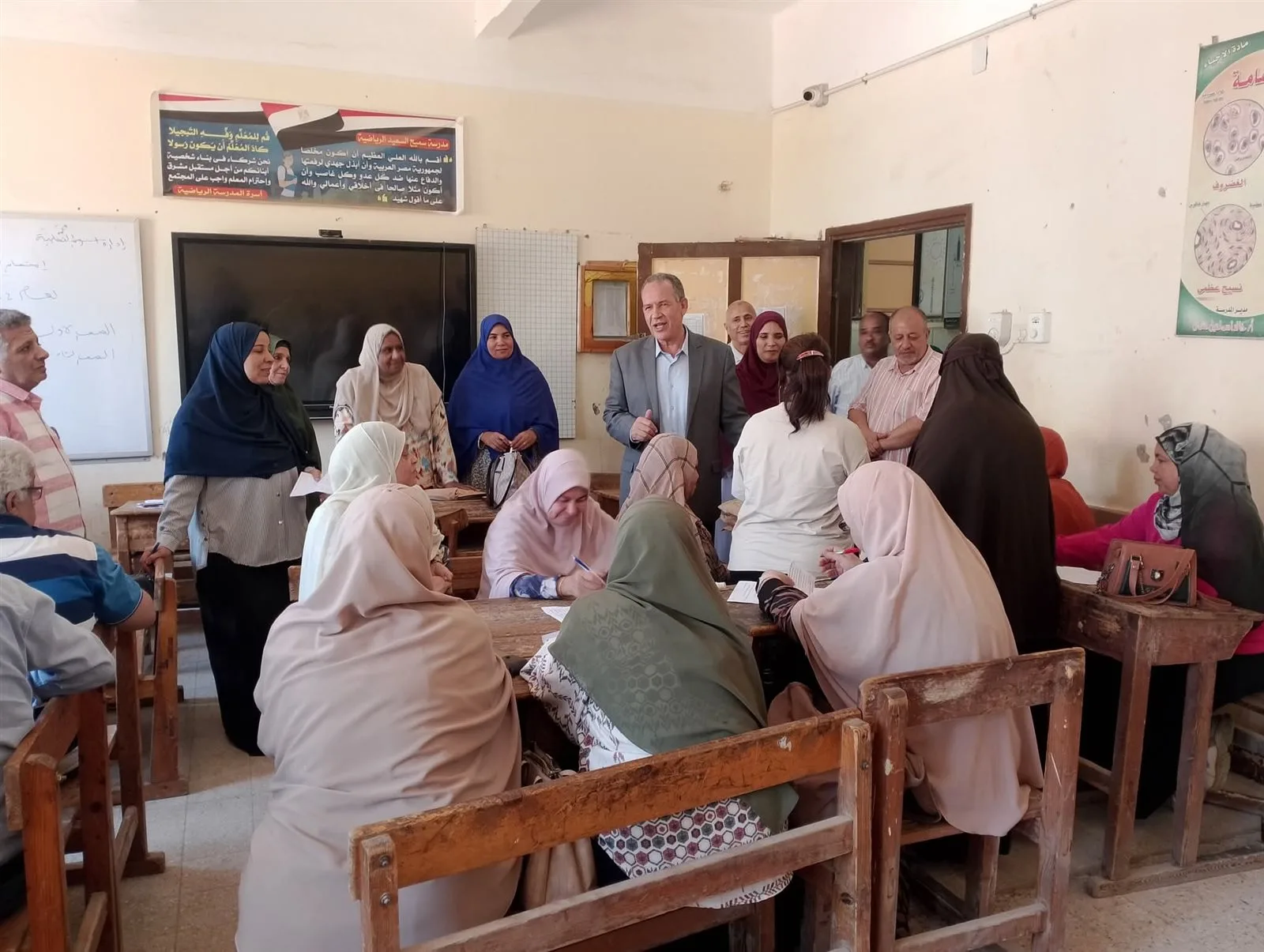 انطلاق تقييم الدرجات لامتحانات الشهادة الإعدادية 2025 في محافظة أسيوط انطلاق تقييم الدرجات لامتحانات الشهادة الإعدادية 2025 في محافظة أسيوط
