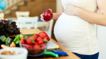 تعزز طاقتك وحيويتك: أبرز 9 أطعمة تخفف الشعور بالتعب خلال الحمل