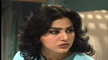 تابعوا أحدث إطلالة لزوج نورمان أسعد، السياسي العراقي المعروف، مع ابنهما.