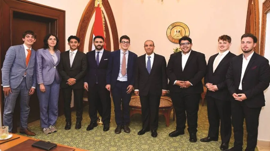 وزير الخارجية والهجرة يجتمع بمجموعة من الطلاب في الجامعات البريطانية وزير الخارجية والهجرة يجتمع بمجموعة من الطلاب في الجامعات البريطانية