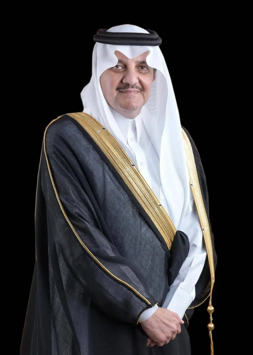 أمير المنطقة الشرقية يثني على جهود المؤسسات العاملة في المنافذ لخدمة الحجاج. أمير المنطقة الشرقية يثني على جهود المؤسسات العاملة في المنافذ لخدمة الحجاج.