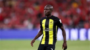 الهلال السعودي يتفاوض لاستعارة الفرنسي نجولو كانتي خلال بطولة كأس العالم للأندية.