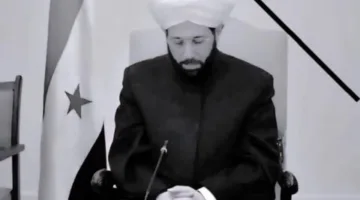 “من هو إلهكم أيها الأبالسة؟”.. هل تسبب نظام الشر في مقتل “مفتي الأسد حسون”؟.. تضارب المعلومات حول تعرضه لتعذيب شوه وجهه وجسده.. عائلته تجهل مصيره! وهل اعتباره “ثورة الإرهابيين” بمثابة “مؤامرة” جريمة تستدعي قتله؟