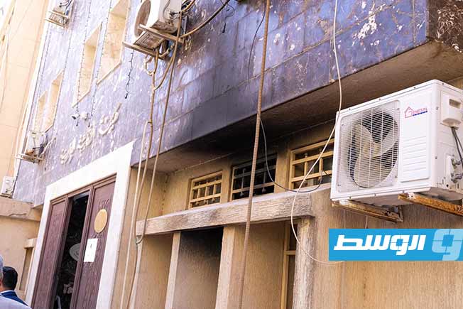 آثار الاعتداء خارج مقر هيئة الرقابة الإدارية. (الهيئة)
