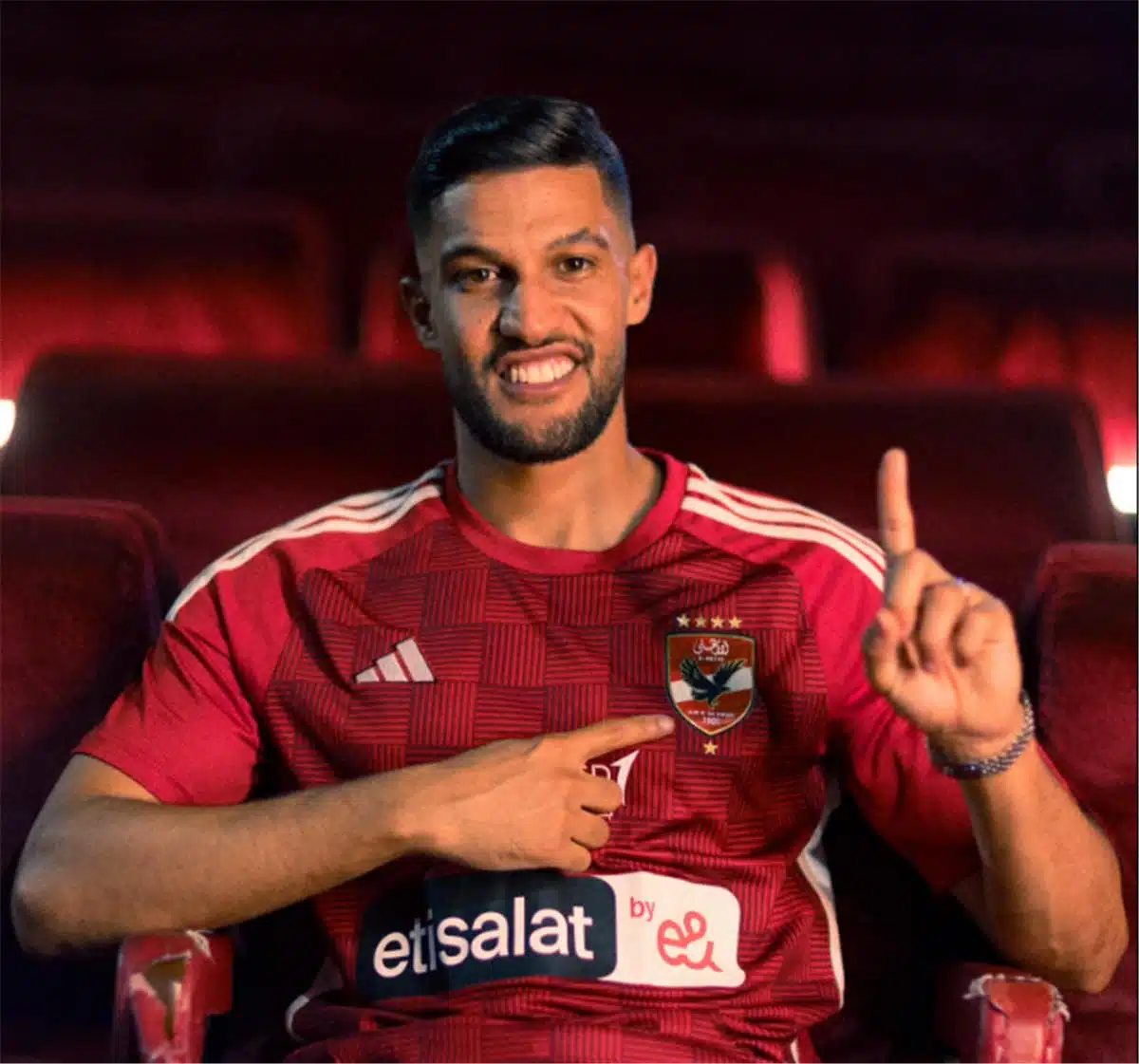 يحيى عطية الله يرغب في الاستمرار مع الأهلي، ومروان عطية يكشف عن عروضه من الخارج. يحيى عطية الله يرغب في الاستمرار مع الأهلي، ومروان عطية يكشف عن عروضه من الخارج.