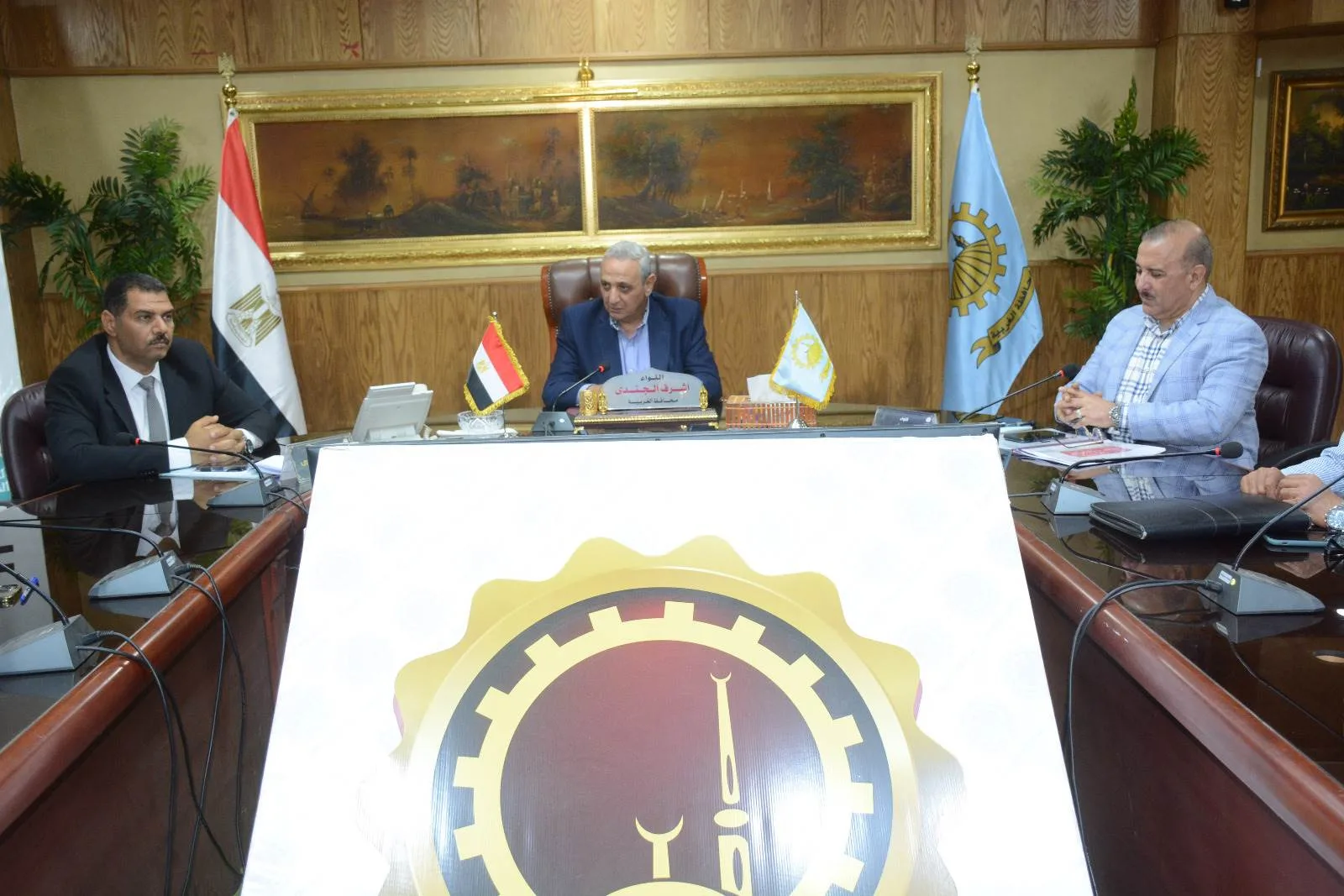 صور: محافظ الغربية يؤكد على رؤساء المدن بأهمية التصدي الفوري لإزالة التعديات والحفاظ على حقوق الدولة صور: محافظ الغربية يؤكد على رؤساء المدن بأهمية التصدي الفوري لإزالة التعديات والحفاظ على حقوق الدولة