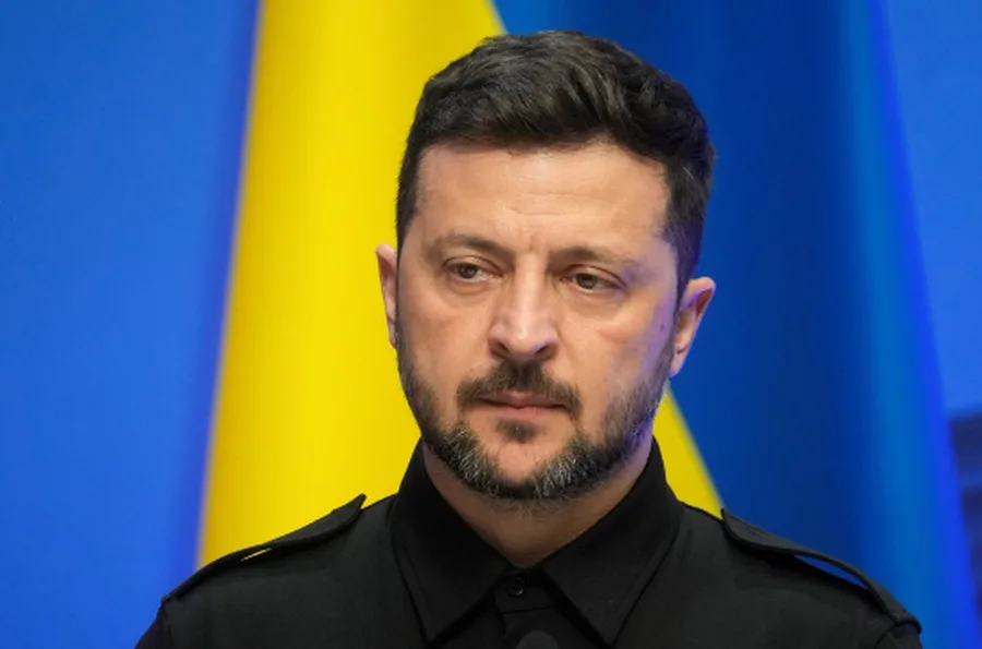 الرئيس الأوكراني يعلن عن استعادة مجموعة جديدة من الأسرى العسكريين. الرئيس الأوكراني يعلن عن استعادة مجموعة جديدة من الأسرى العسكريين.