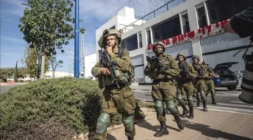 41 جنديًا إسرائيليًا يعلنون رفضهم الخدمة بسبب استمرار الحرب لصالح بقاء نتنياهو السياسي، ويستاؤون من إهمال الحكومة للأسرى المحتجزين في غزة.