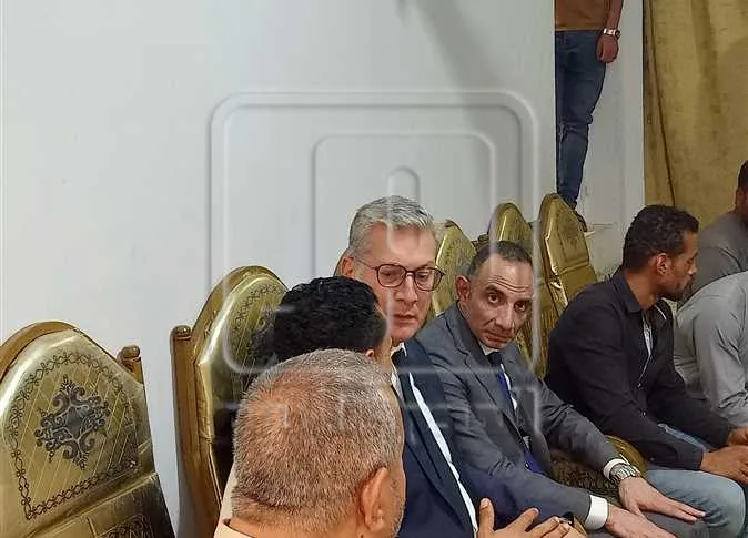 وزير البترول يُعزي عائلة بطل حريق العاشر من رمضان في مسقط رأسه بالدقهلية وزير البترول يُعزي عائلة بطل حريق العاشر من رمضان في مسقط رأسه بالدقهلية