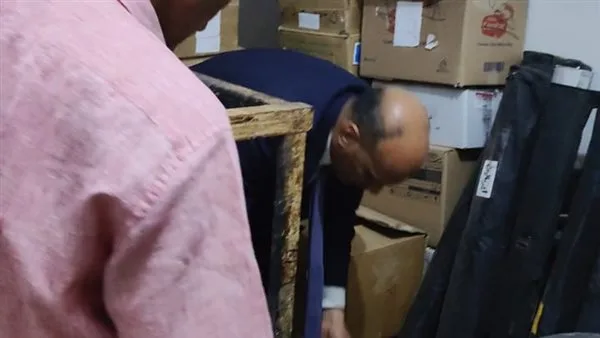 إحباط عملية تخزين 35 ألف عبوة من الأدوية منتهية الصلاحية في مخزن غير مرخص في طنطا إحباط عملية تخزين 35 ألف عبوة من الأدوية منتهية الصلاحية في مخزن غير مرخص في طنطا