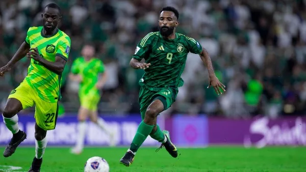 الهزيمة أمام أستراليا: المنتخب السعودي يفقد فرصته في التأهل المباشر لكأس العالم الهزيمة أمام أستراليا: المنتخب السعودي يفقد فرصته في التأهل المباشر لكأس العالم
