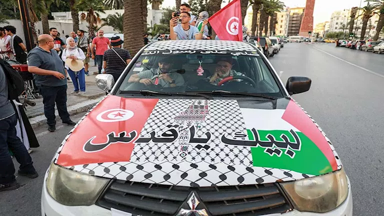 قافلة التضامن تصل إلى الزاوية في ليبيا سعيًا لكسر الحصار على غزة قافلة التضامن تصل إلى الزاوية في ليبيا سعيًا لكسر الحصار على غزة