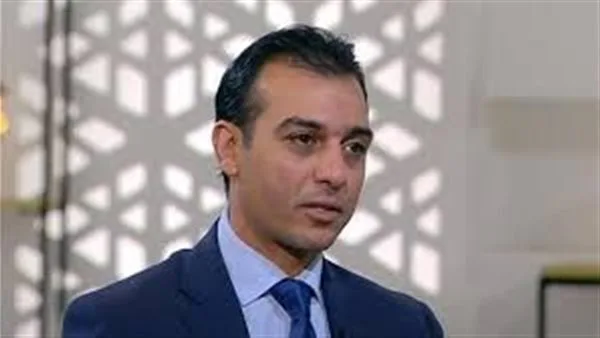 إسلام عنان: السلالة الجديدة أقل شدة، لكنها أكثر انتشاراً وتماسكاً مع خلايا الجسم إسلام عنان: السلالة الجديدة أقل شدة، لكنها أكثر انتشاراً وتماسكاً مع خلايا الجسم