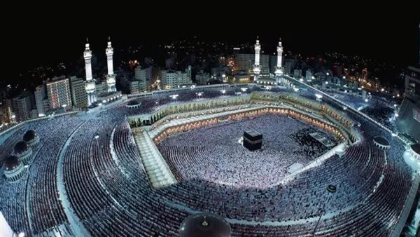 من خلال تطبيق “نسك”، السعودية تُطلق اليوم تأشيرات العمرة للزوار القادمين من الخارج. من خلال تطبيق “نسك”، السعودية تُطلق اليوم تأشيرات العمرة للزوار القادمين من الخارج.