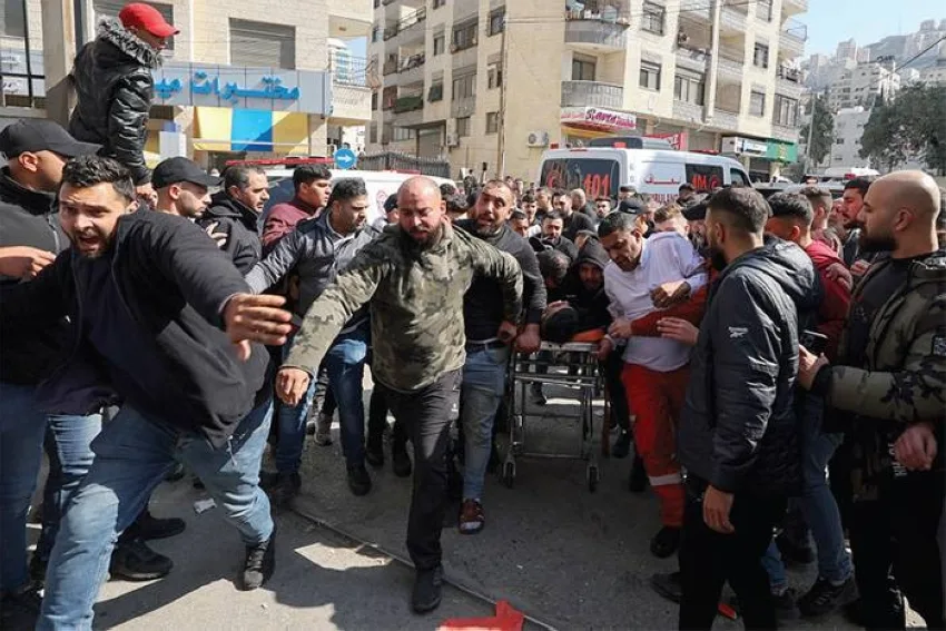 دمار وانفجارات في نابلس.. والعديد من الضحايا قرب نقاط التوزيع الغذائي دمار وانفجارات في نابلس.. والعديد من الضحايا قرب نقاط التوزيع الغذائي