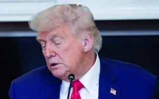ترامب: نشر القوات في لوس أنجلوس حال دون “احتراقها بالكامل” ترامب: نشر القوات في لوس أنجلوس حال دون “احتراقها بالكامل”