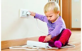 5 مخاطر تهدد الأطفال في المنازل نتيجة إهمال الأهل 5 مخاطر تهدد الأطفال في المنازل نتيجة إهمال الأهل