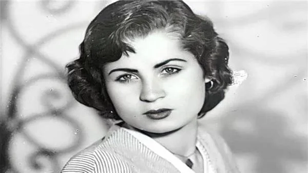 قصة عمل فني أبدع فيه يوسف السباعي تكريمًا للفنانة زهرة العلا قصة عمل فني أبدع فيه يوسف السباعي تكريمًا للفنانة زهرة العلا