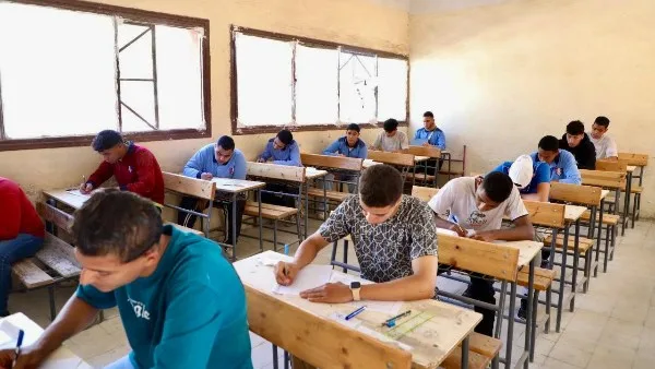 اختتام الامتحانات التحريرية للدبلومات الفنية 2025 غدًا اختتام الامتحانات التحريرية للدبلومات الفنية 2025 غدًا